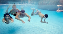 Piscine de 25 mètres. à Center Parcs De Huttenheugte